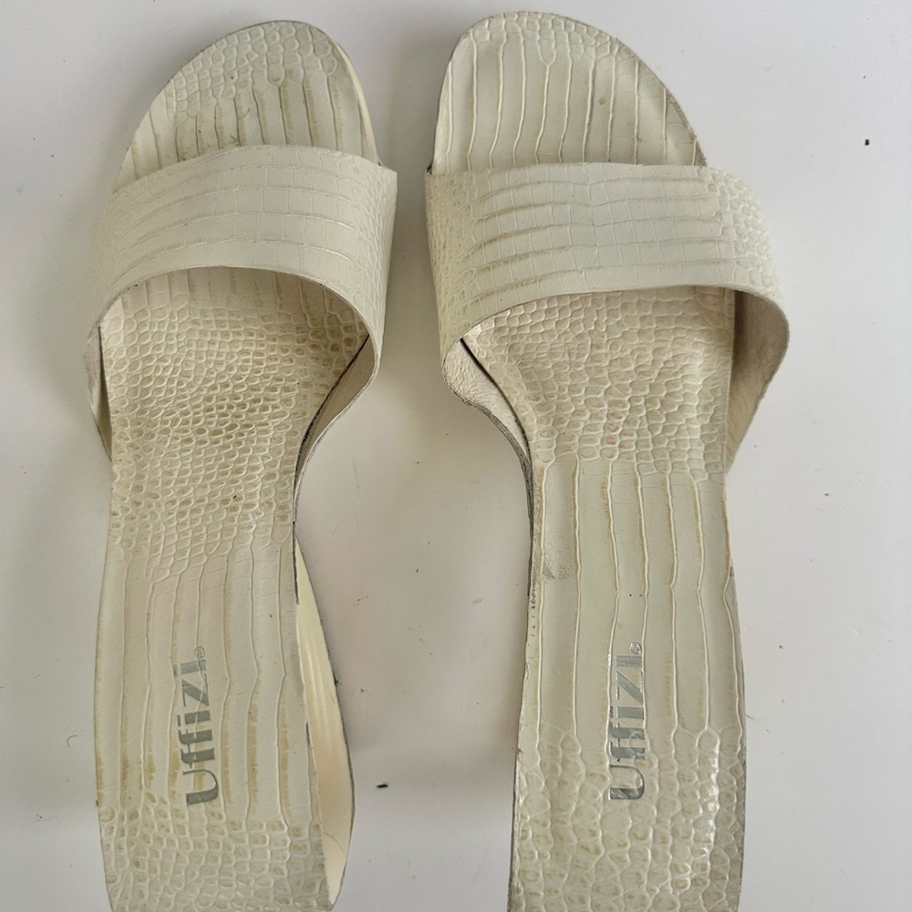 Cream Textured Women's Slide Sandals